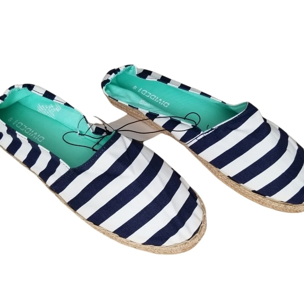 H&M Divided Classic Blue and White Striped Espadrilles Size 8.5.
